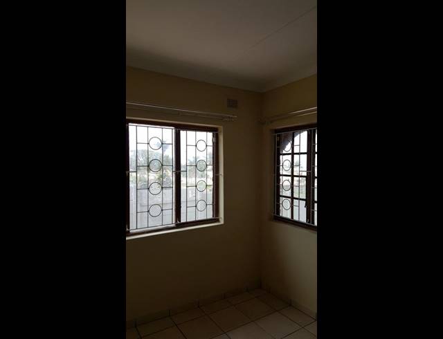 2 BEDROOM PROPERTY TO RENT IN SHALLCROSS